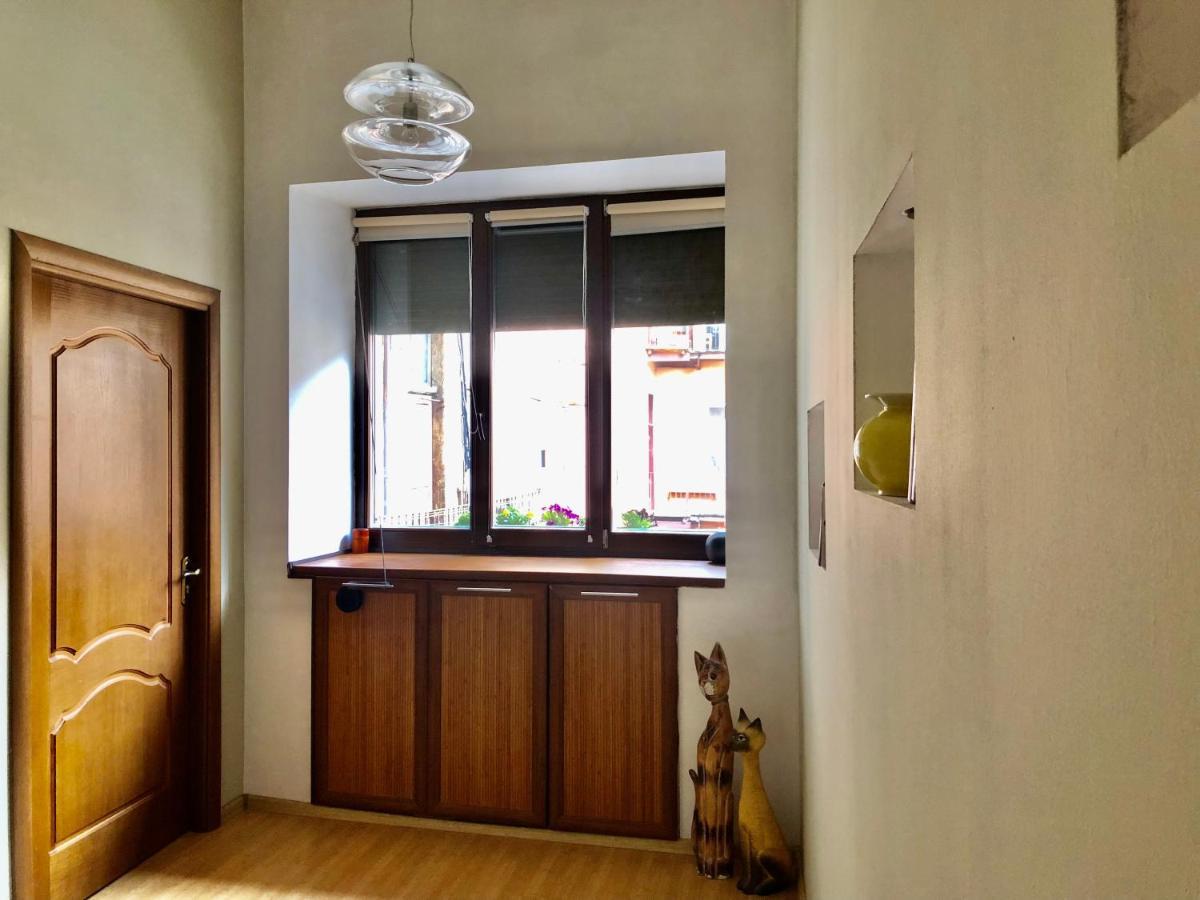 Apartment In The City Centre Lviv Luaran gambar