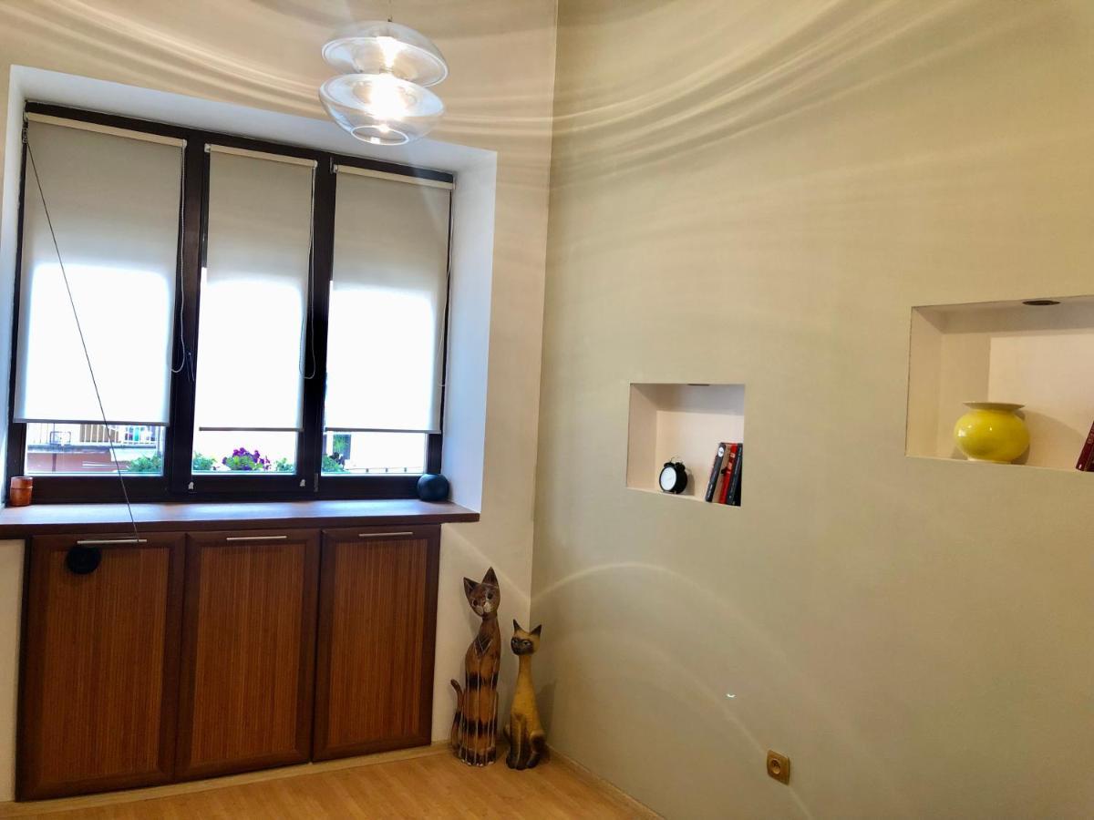 Apartment In The City Centre Lviv Luaran gambar